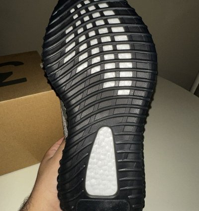 Adidas Yeezy 350 V2 Carbon Beluga