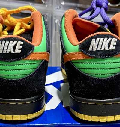 Rare- Nike Sb Dunk Low Green Spark Halloween - Size 11 5