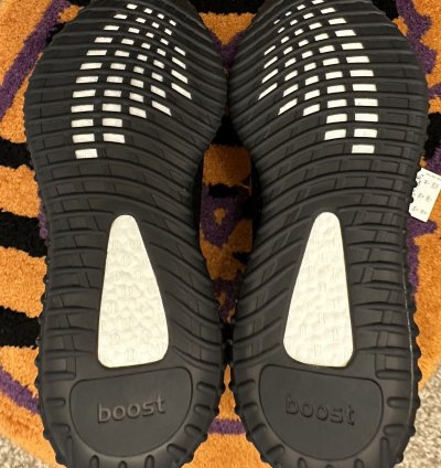 Adidas Yeezy 350 V2 Oreo