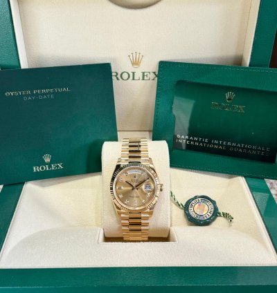 Rolex Day-date 36 Yellow Gold Champagne Diamond Dial 2024