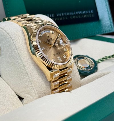 Rolex Day-date 36 Yellow Gold Champagne Diamond Dial 2024