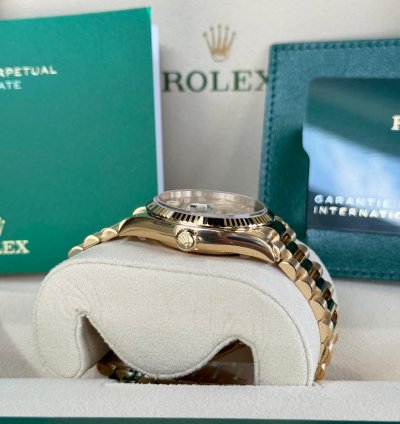 Rolex Day-date 36 Yellow Gold Champagne Diamond Dial 2024