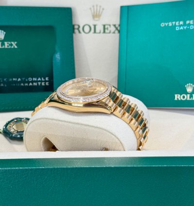 Rolex Day-date 36 Yellow Gold Champagne Diamond Dial Bezel 2024