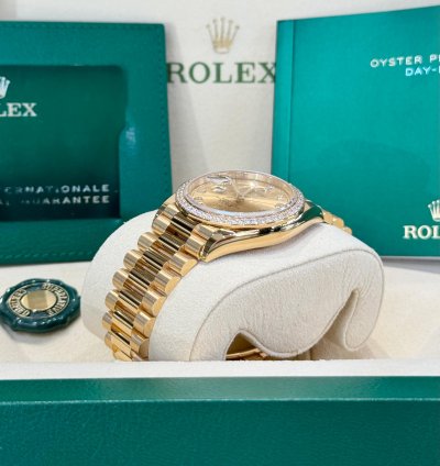 Rolex Day-date 36 Yellow Gold Champagne Diamond Dial Bezel 2024
