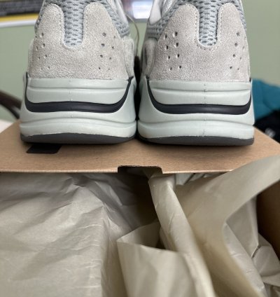 Adidas Yeezy 700 Boost - Salt