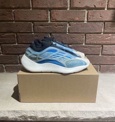 Adidas Yeezy 700 V3 Arzareth