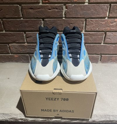 Adidas Yeezy 700 V3 Arzareth