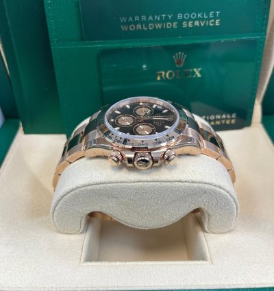 Rolex Daytona 40mm 18k Rose Gold Black Index Cosmograph Dial Rose Sub-dials 116505
