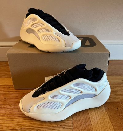Adidas Yeezy 700 V3 Azael Sz 6 5