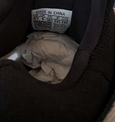 Adidas Yeezy 700 V3 Azael Sz 6 5