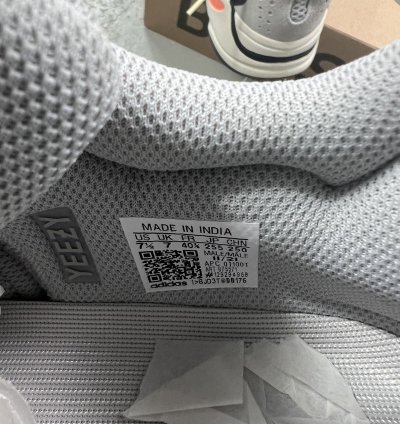 Adidas Yeezy 700 Waverunner Size 7 5 New
