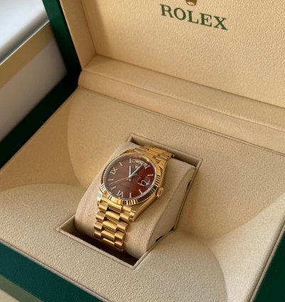 Rolex Day-date 36 Yellow Gold With Carnelian Dial - 128238