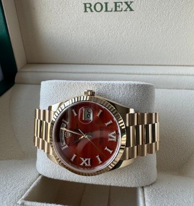 Rolex Day-date 36 Yellow Gold With Carnelian Dial - 128238