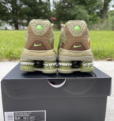 Supreme Nike Shox 2