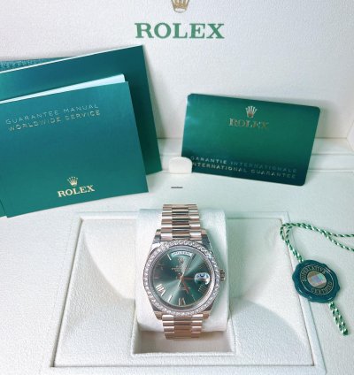 Rolex Day-date 40 2025 New Day-date 40 Everose Gold Olive Green Roman