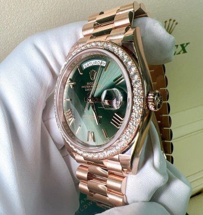 Rolex Day-date 40 2025 New Day-date 40 Everose Gold Olive Green Roman