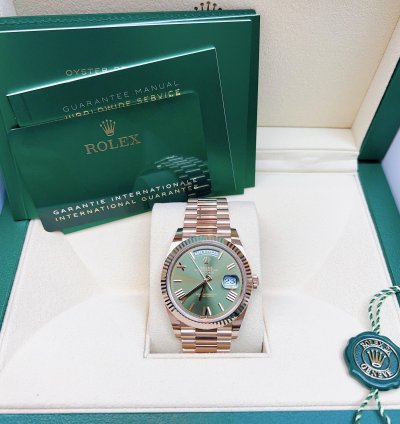 Rolex Day-date 40 2025 New Everose Gold Olive Green Roman