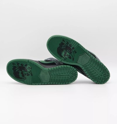 There Skateboards Nike Sb Dunk Low Pro Anthracite And Gorge Hf7743-001