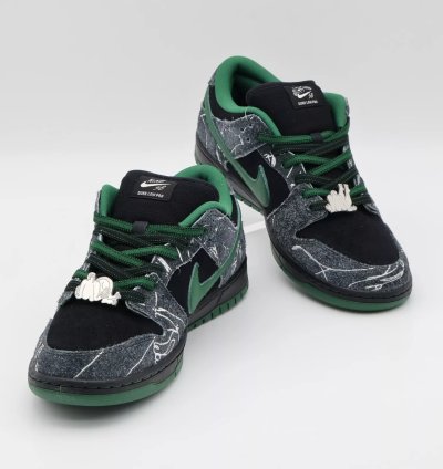 There Skateboards Nike Sb Dunk Low Pro Anthracite And Gorge Hf7743-001
