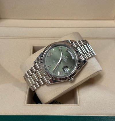 Rolex Day-date 40 olive