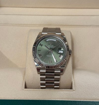Rolex Day-date 40 olive