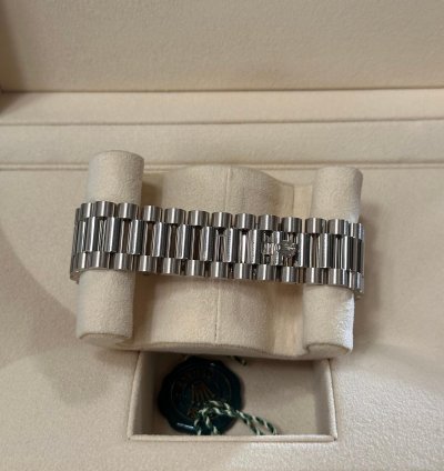 Rolex Day-date 40 olive