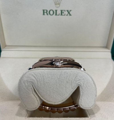 Rolex Day-date 40 rose Gold Chocolate Roman Dial
