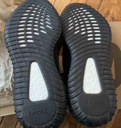 Adidas Yeezy Boost 350 V2 Black non Reflective