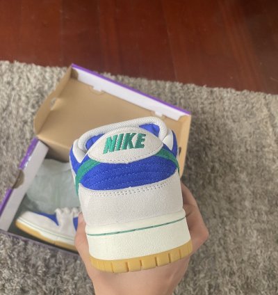 Sb Dunk Low Malachite Hyper Royal