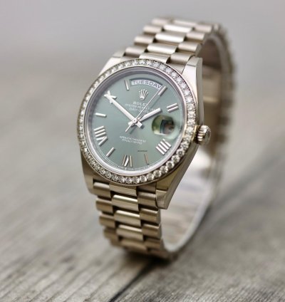 Rolex Day-date 40 2022 Day-date 40mm Olive Green Dial White Gold 228349rbr
