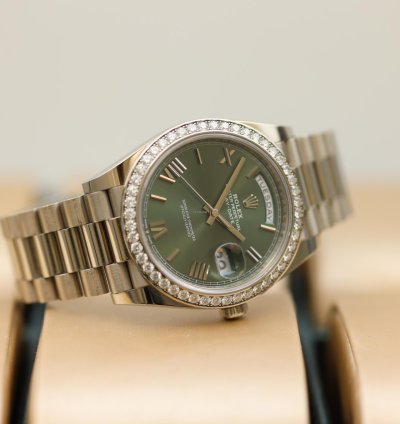 Rolex Day-date 40 2022 Day-date 40mm Olive Green Dial White Gold 228349rbr
