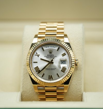 Rolex Day-date 40 2022 Yellow Gold Day-date 40 228238 Silver Roman Dial Unworn Box And Papers