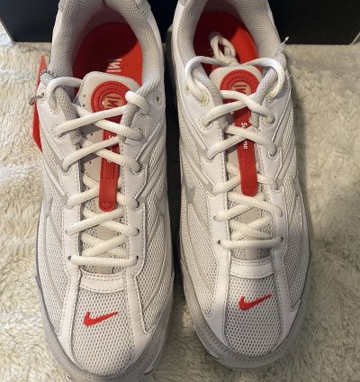 Supreme Nike Shox White
