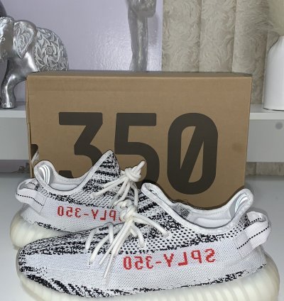 Adidas Yeezy Boost 350 V2 Zebra