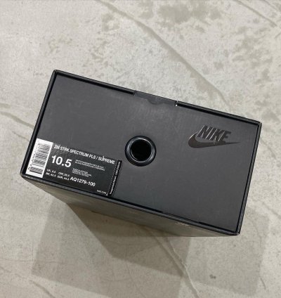 Supreme Nike Zoom Streak Spectrum Plus white