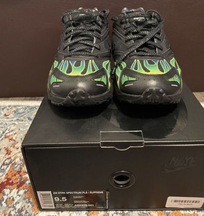 Supreme Nike Zoom Streak Spectrum Plus Size 9 5