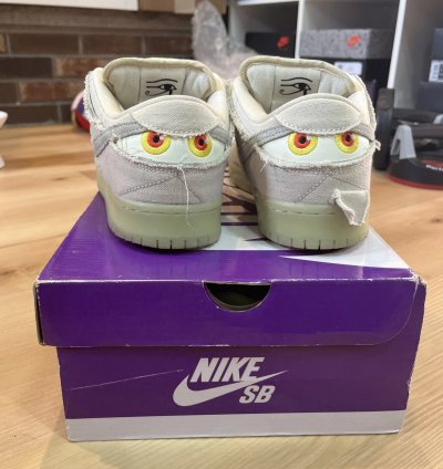 Nike Sb Dunk Low Mummy