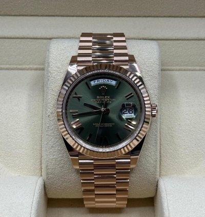 Rolex Day-date 40 2023 Rose Gold Day-date 40 Green Olive Dial Unworn Box Papers 228235