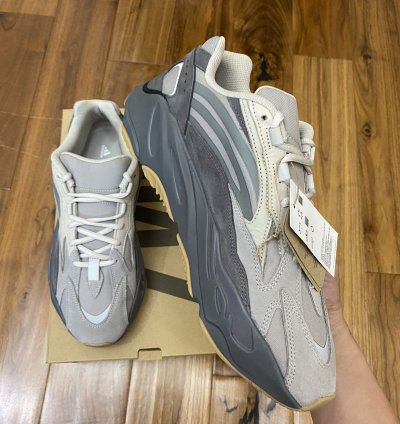 Adidas Yeezy Boost 700 V2 Tephra Sz 12m
