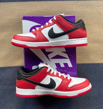 Size 10 - Nike Sb Dunk Low -pack Chicago Red Black