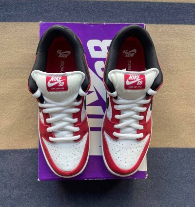Size 10 - Nike Sb Dunk Low -pack Chicago Red Black