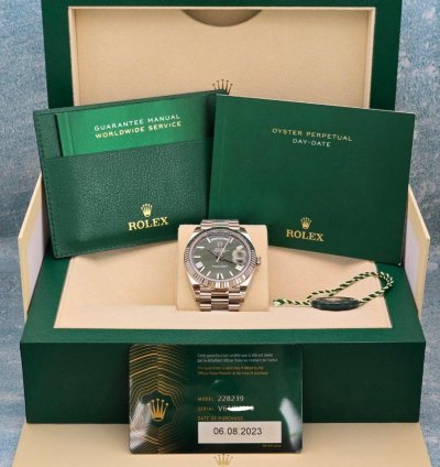 Rolex Day-date 40 2024 Brand New Full Set With White Tag important