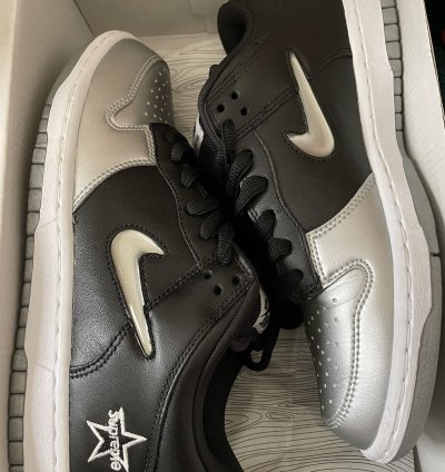 Supreme Sb Dunk Low Metallic Silver Jewel 8