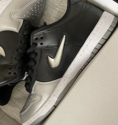 Supreme Sb Dunk Low Metallic Silver Jewel 8
