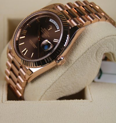 Rolex Day-date 40 2024 New Choco Roman Dial Full Set