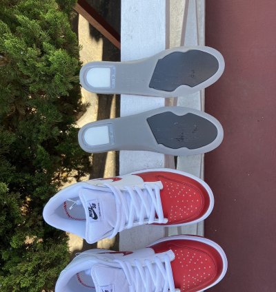 Supreme Sb Dunk Low Red White Varsity Red-white-black