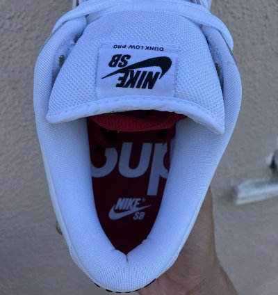 Supreme Sb Dunk Low Red White Varsity Red-white-black