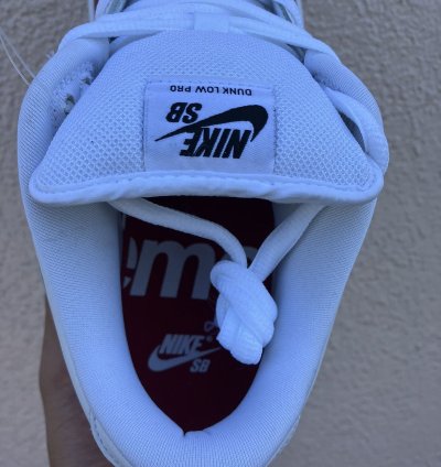 Supreme Sb Dunk Low Red White Varsity Red-white-black
