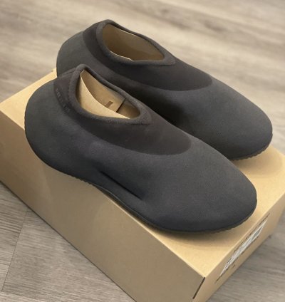 Adidas Yeezy Knit Rnr Onyx Size 11 5m