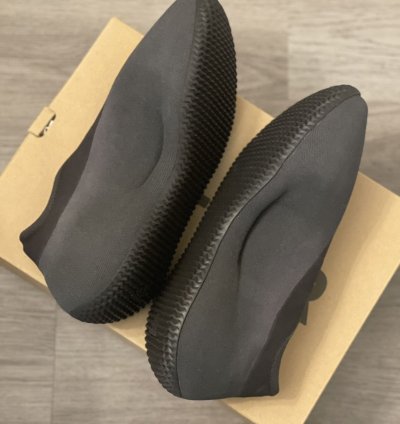Adidas Yeezy Knit Rnr Onyx Size 11 5m